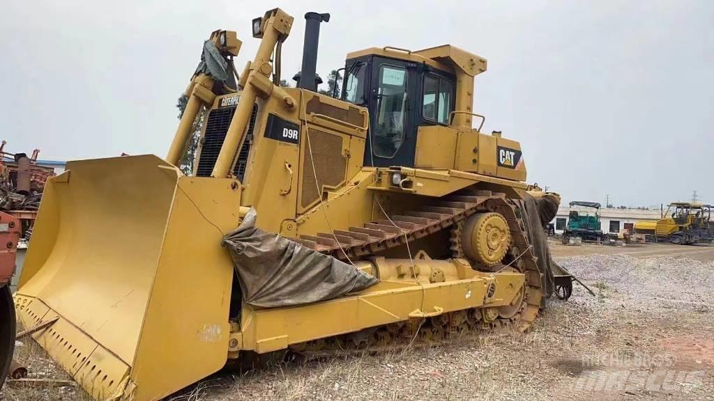 CAT D9R Buldozer sobre oruga