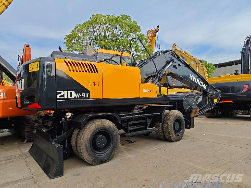 Hyundai R210W-9T Excavadoras sobre orugas