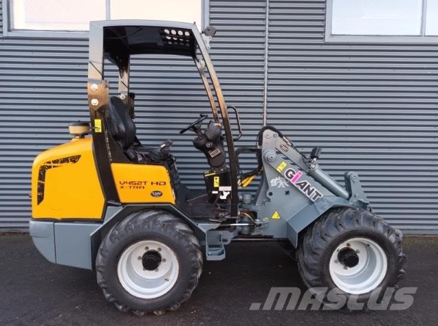 GiANT v452t hd x-tra Minicargadoras