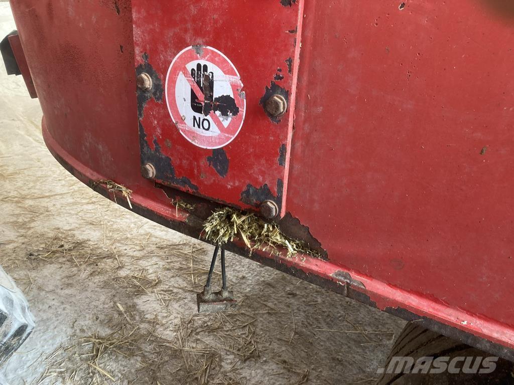 Trioliet AVM 24 Alimentadoras