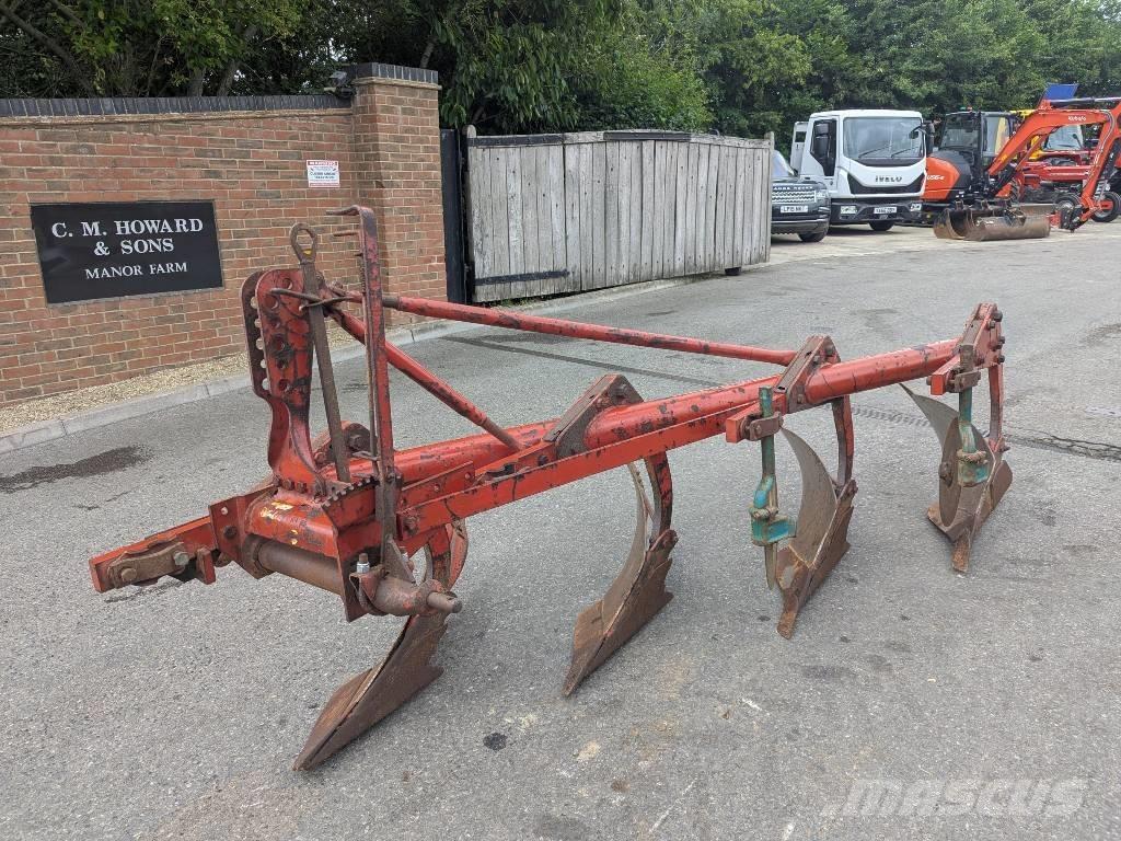 Kverneland 4 Furrow Podadoras