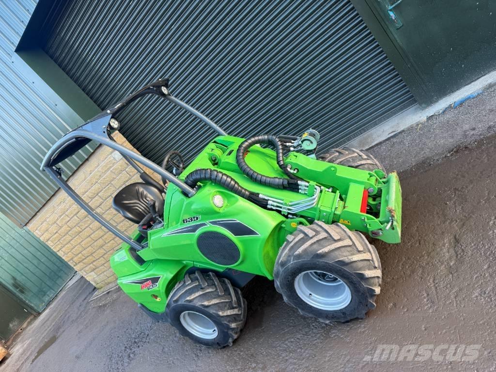 Avant 635 Cargadoras sobre ruedas