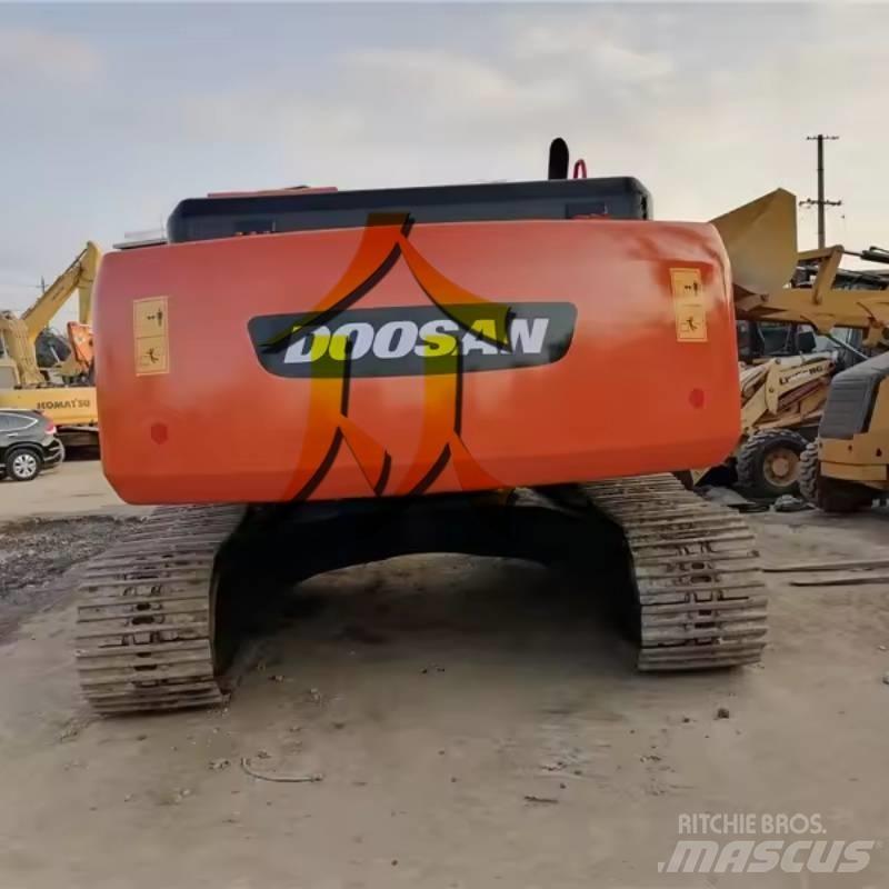 Doosan DX 300 Excavadoras sobre orugas