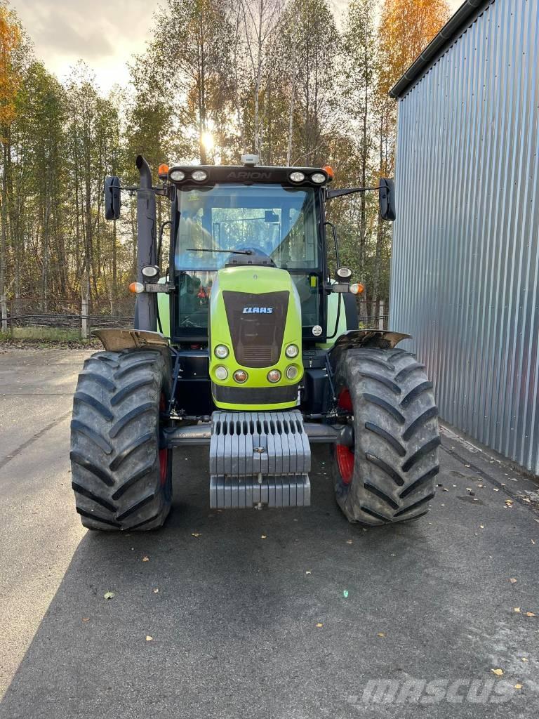 CLAAS Arion 640 CIS Tractores