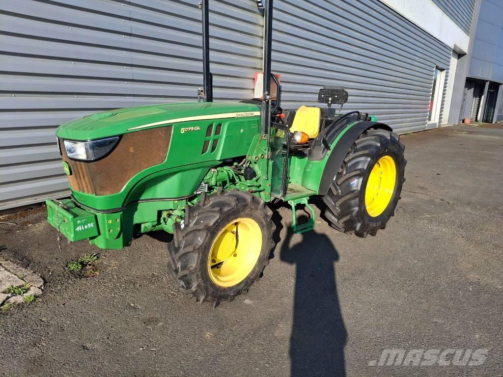 John Deere 5075GL Tractores