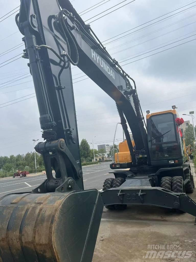 Hyundai 210WVS Excavadoras de ruedas