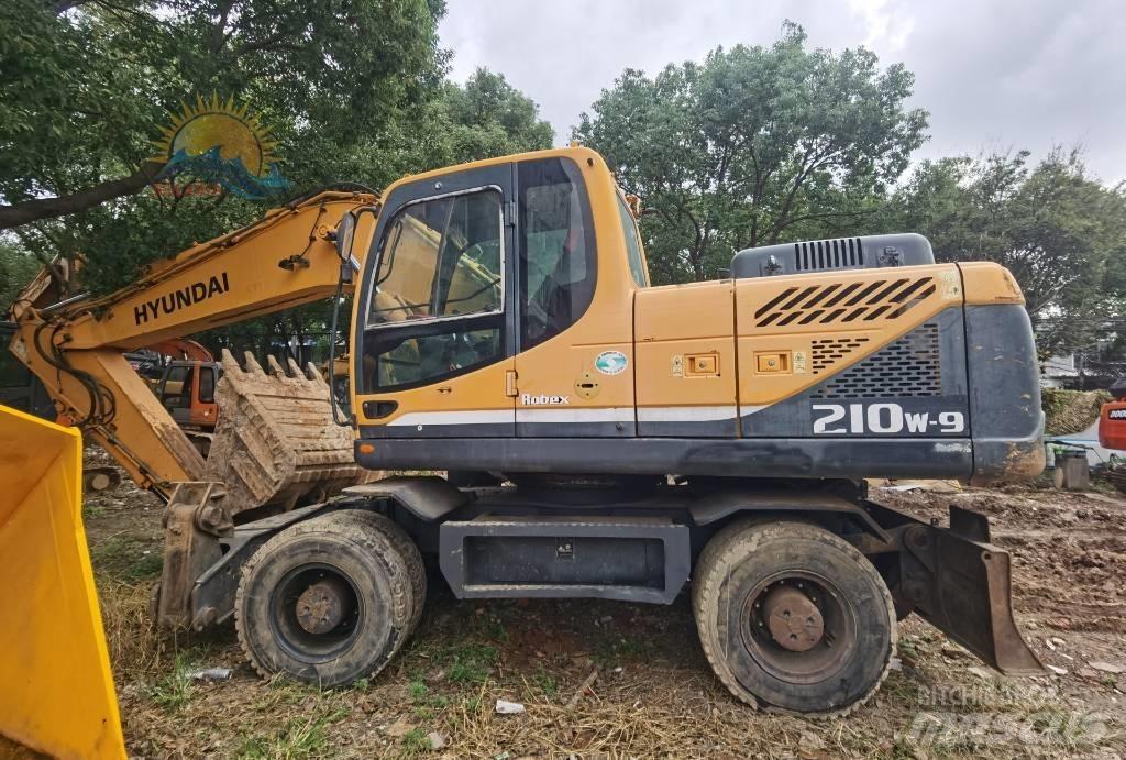 Hyundai R210W-9 Excavadoras de ruedas