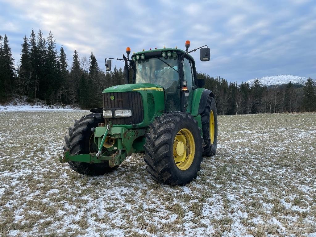 John Deere 6820 Tractores