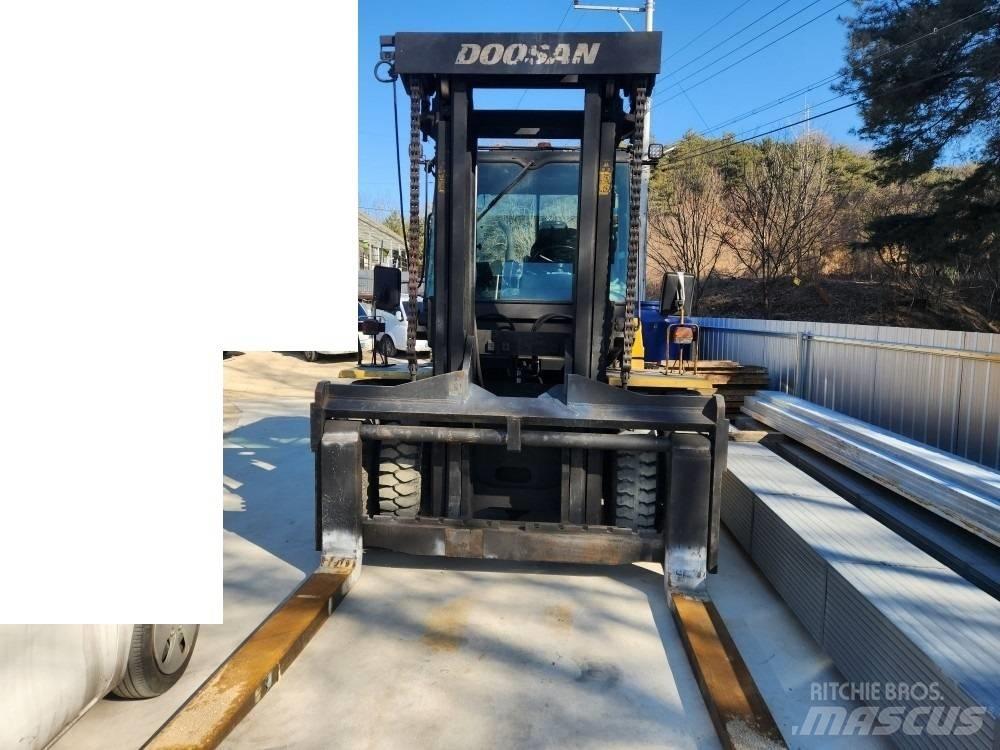 Doosan 120D Montacargas - otros