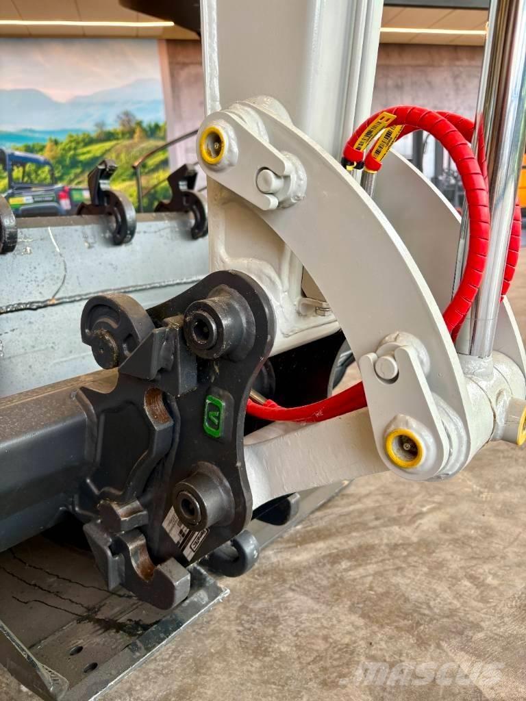 Takeuchi TB 225 Miniexcavadoras