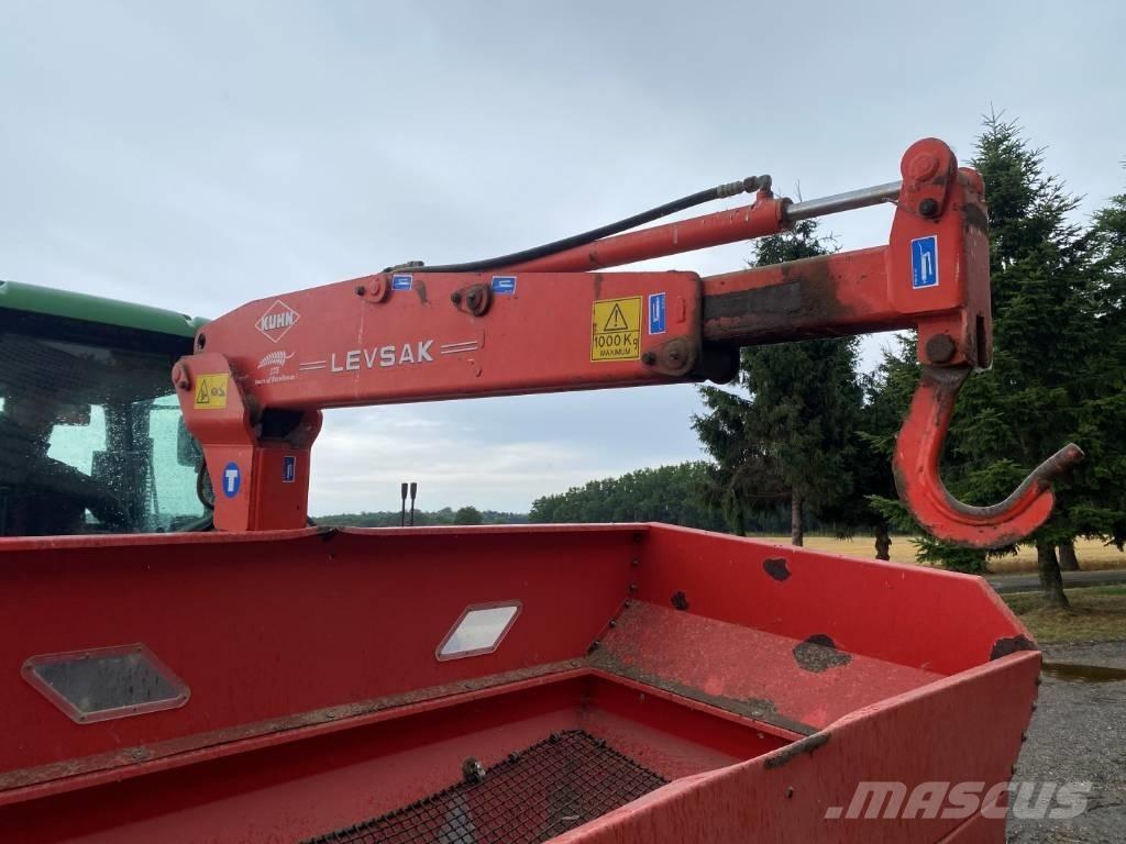 Kuhn M863 Esparcidoras de minerales