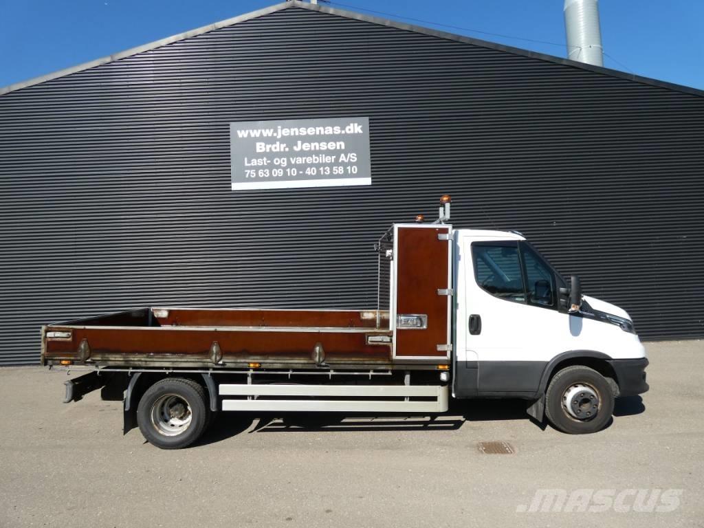 Iveco 70C 18 Camiones de cama baja