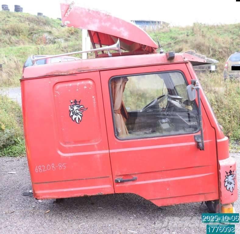 Scania P 82 M Cabinas