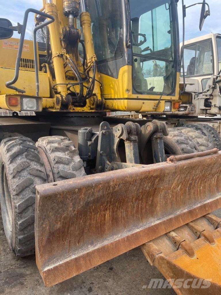 Komatsu PW 130-7K Excavadoras de ruedas
