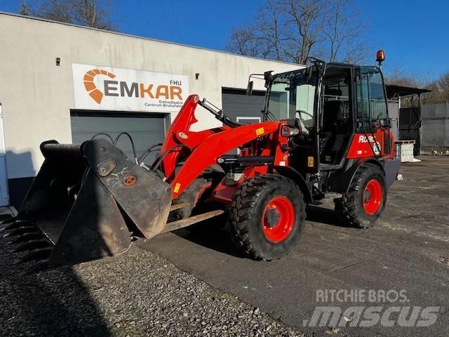 Kubota R 090 Cargadoras sobre ruedas