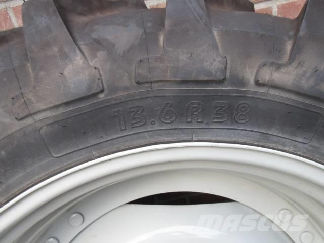 Michelin 13.6/38 Ruedas