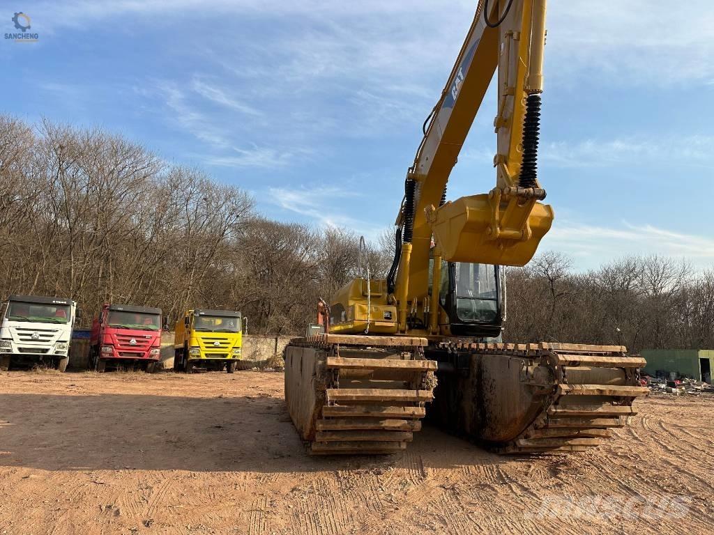 CAT 320 C L Excavadoras anfibio