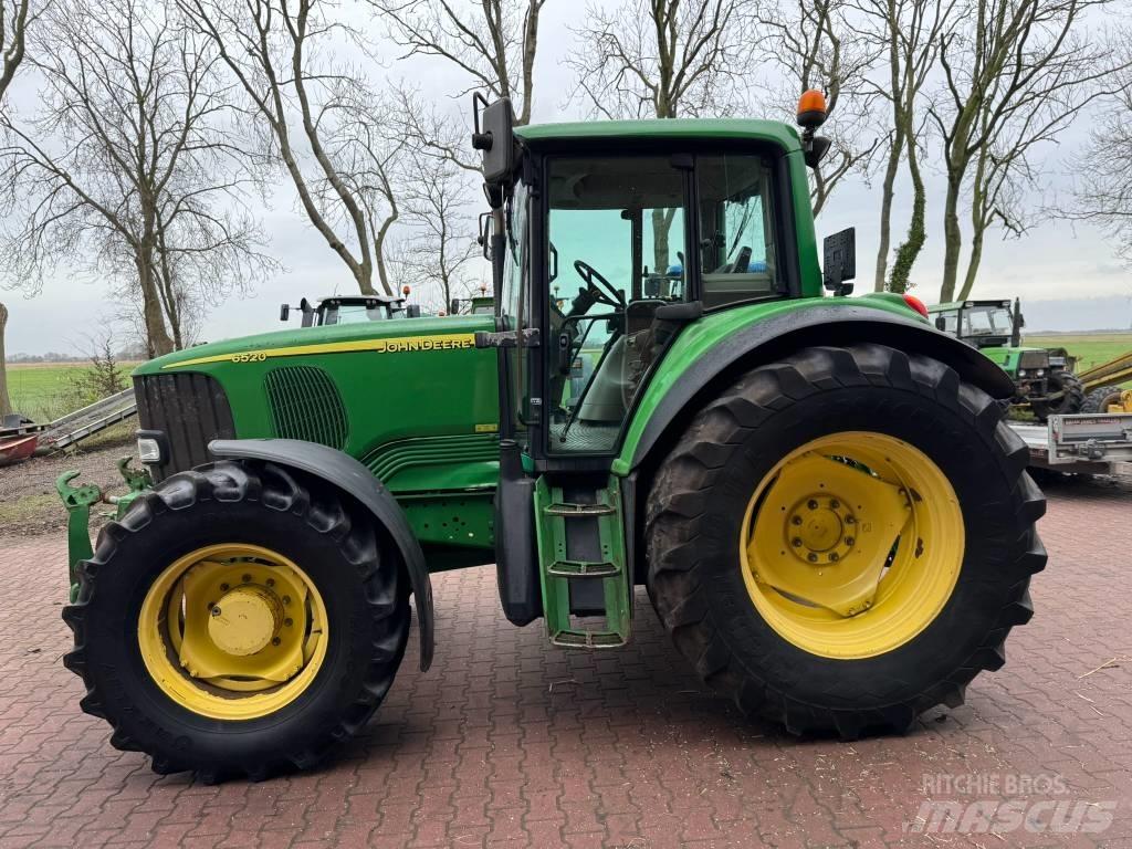 John Deere 6520 Tractores