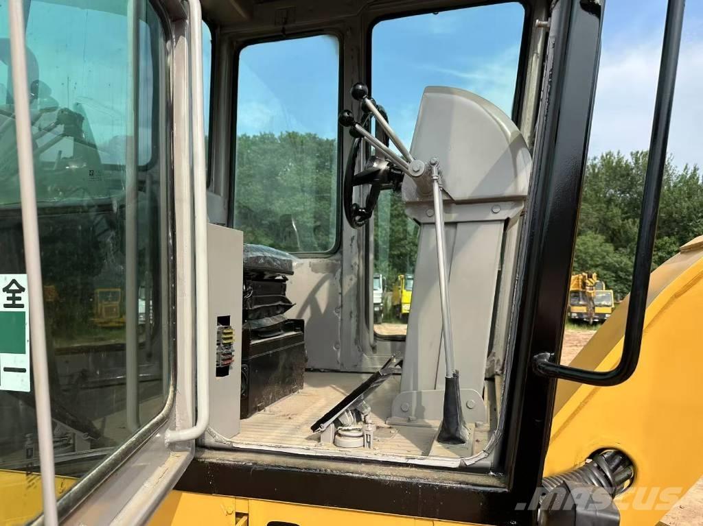 CAT 140 K Niveladoras