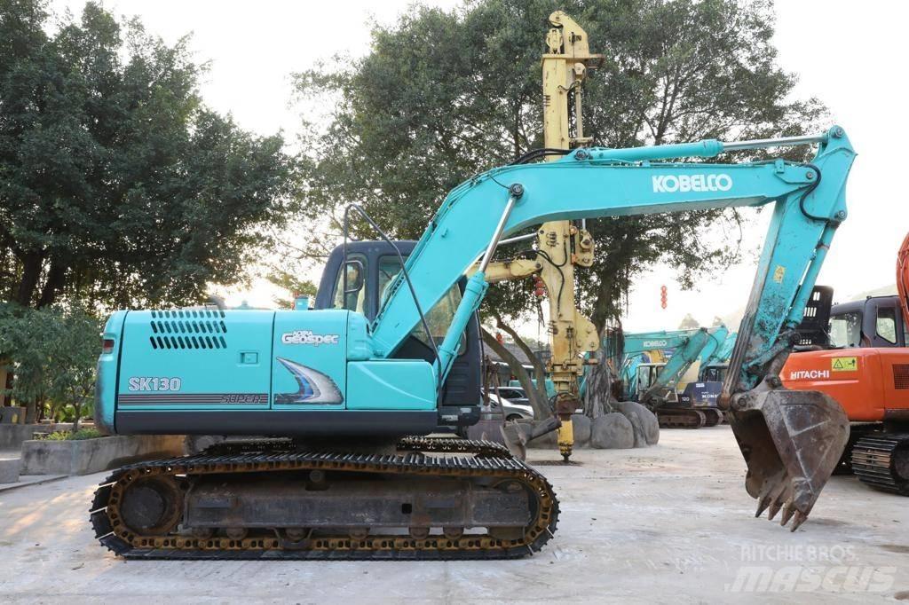 Kobelco SK130 Excavadoras 7t - 12t