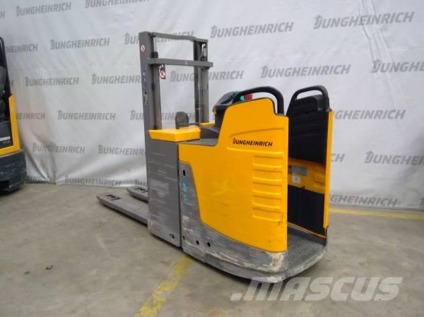 Jungheinrich ERD 220 Apiladoras eléctricos