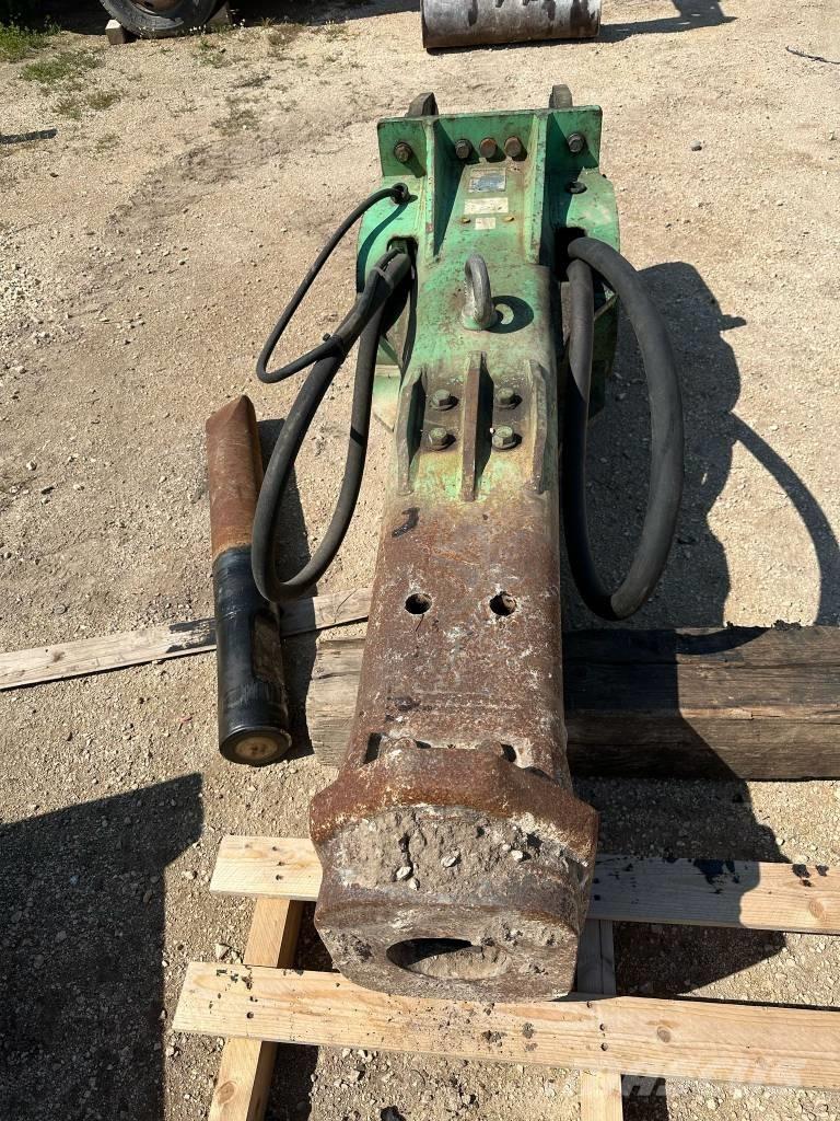 Montabert V 32 Martillos hidráulicos