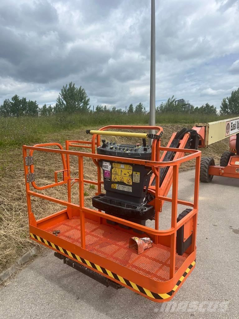 JLG M 600 JP Plataformas con brazo de elevación manual