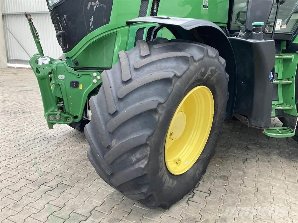 John Deere 6230R Tractores