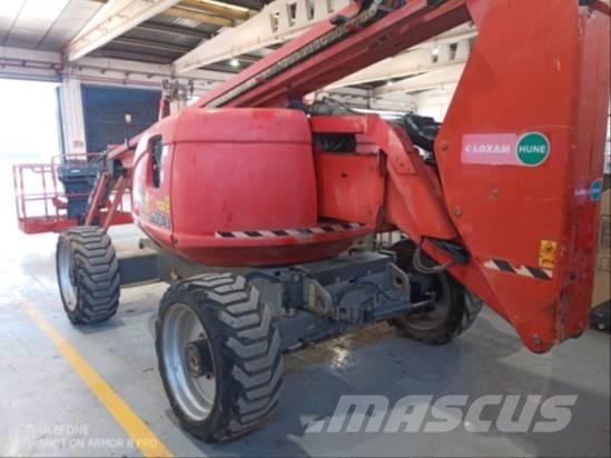 JLG 600 AJ Plataformas con brazo de elevación manual