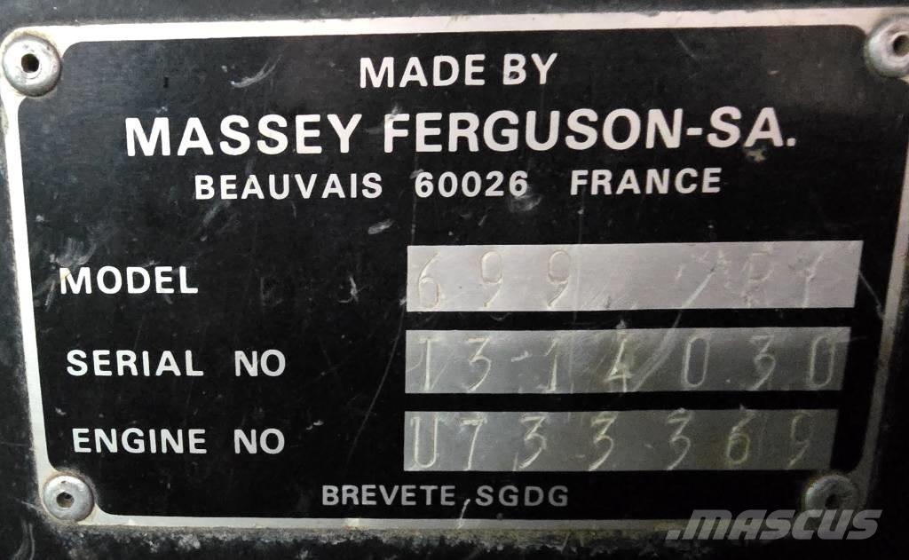 Massey Ferguson 699 Tractores