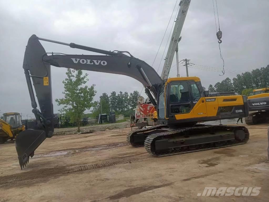 Volvo EC 240 DL Excavadoras sobre orugas