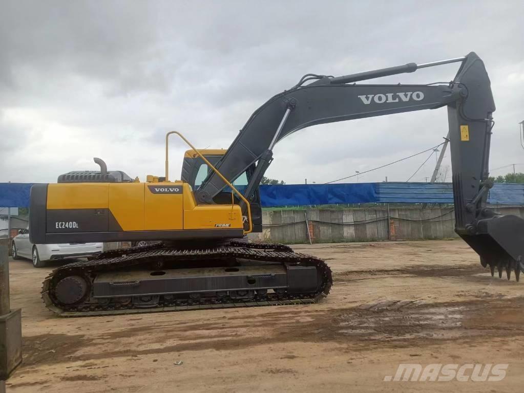 Volvo EC 240 DL Excavadoras sobre orugas