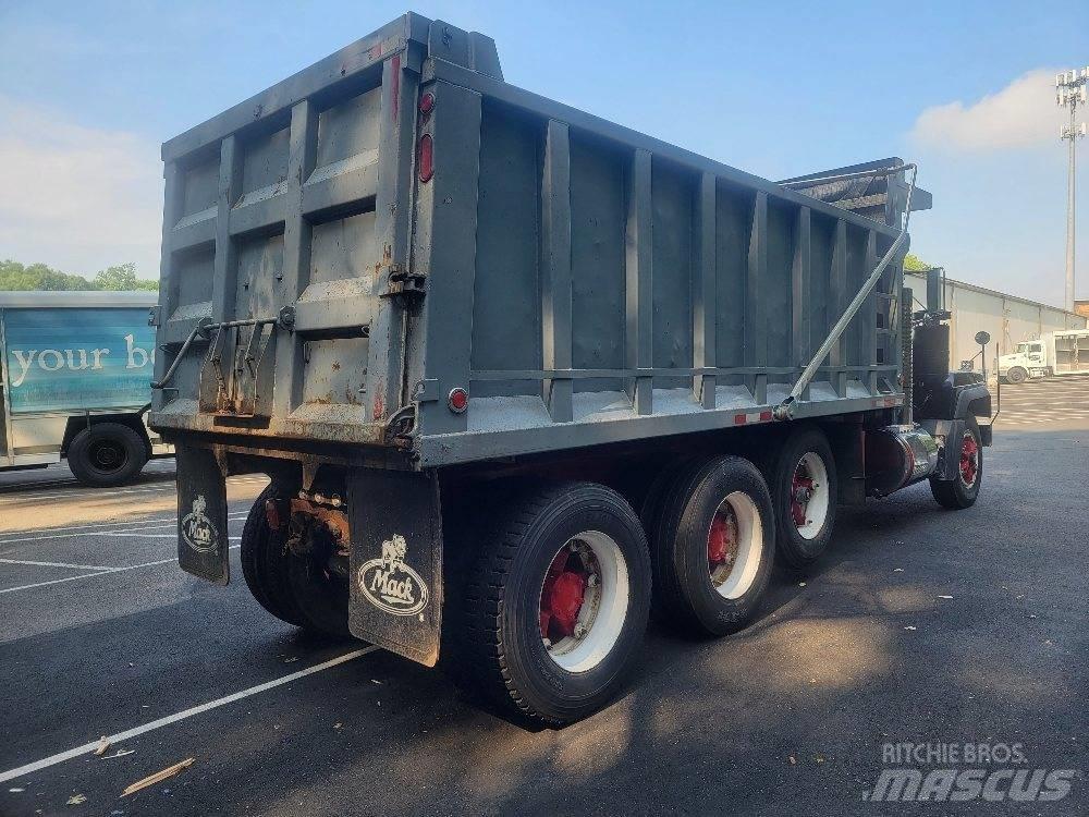 Mack RD688S Bañeras basculantes usadas