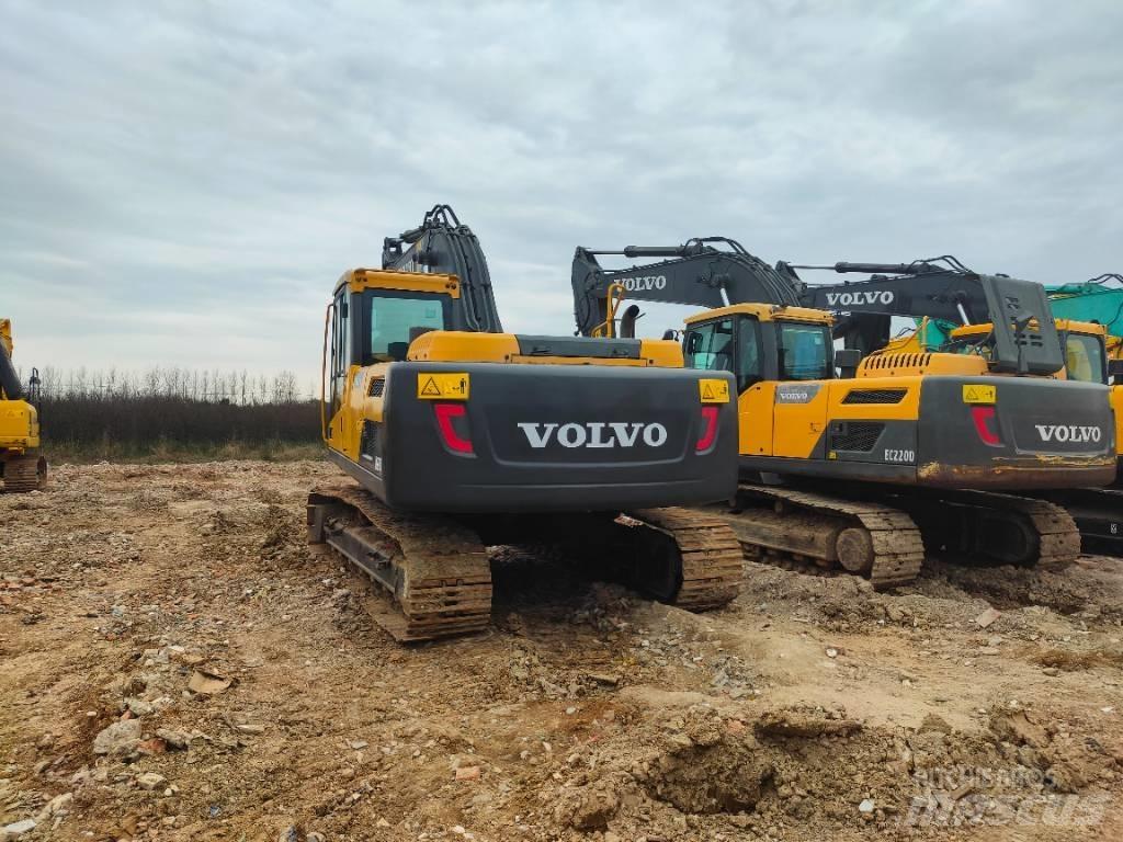 Volvo EC220D Excavadoras sobre orugas