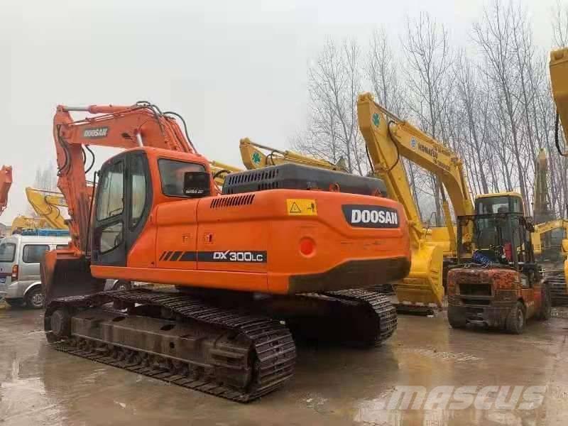 Doosan DX300LC Excavadoras sobre orugas