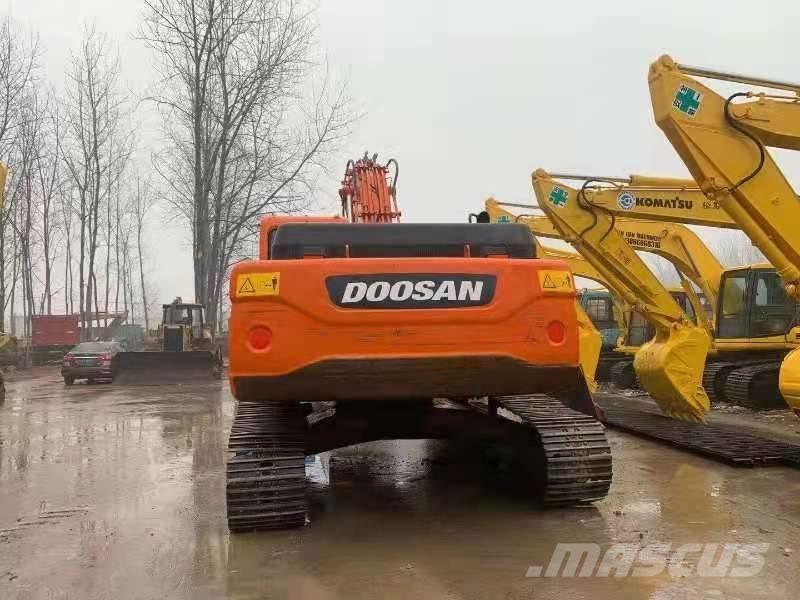 Doosan DX300LC Excavadoras sobre orugas