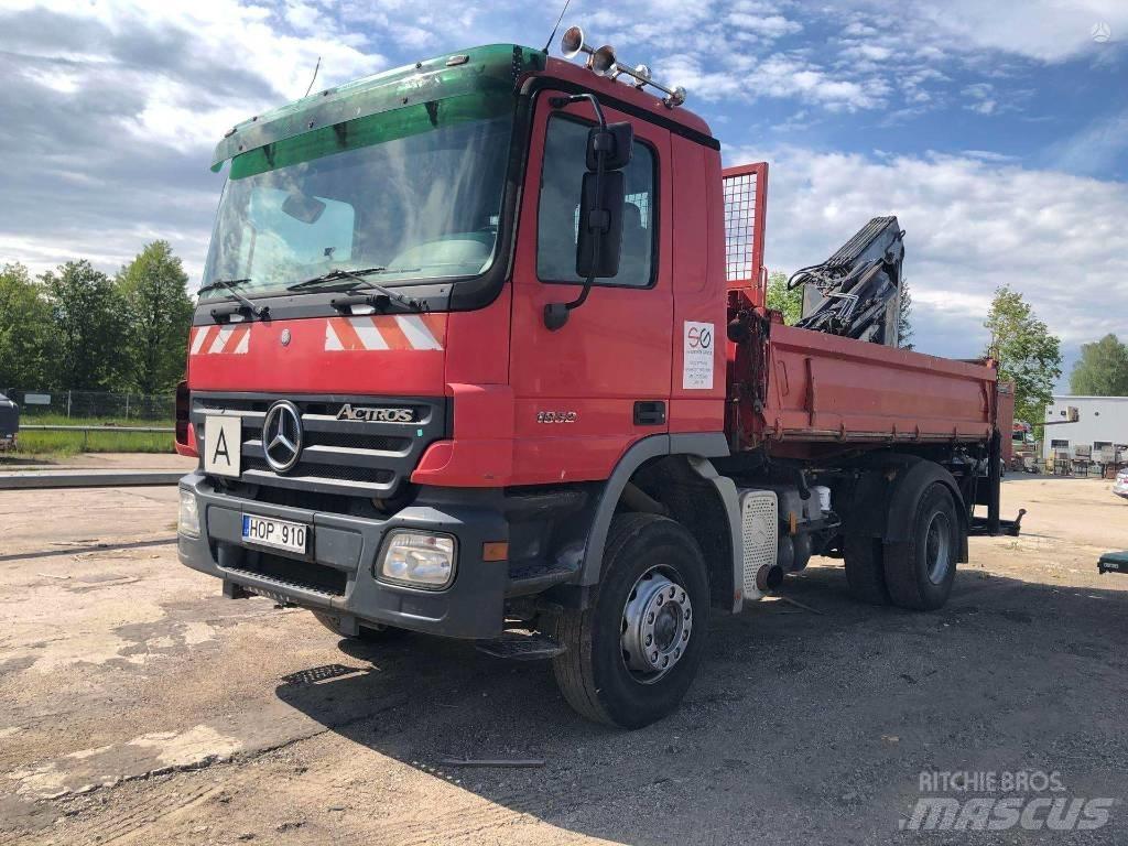 Mercedes-Benz 1832 Camiones grúa