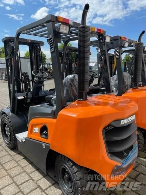 Doosan D30NXP Camiones diesel