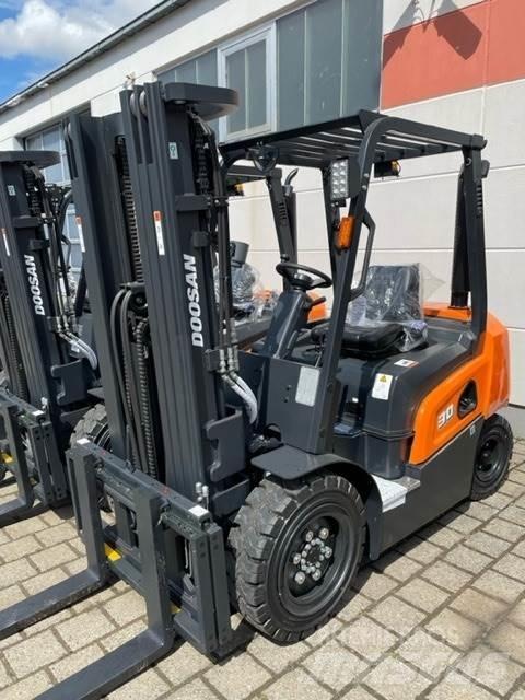 Doosan D30NXP Camiones diesel