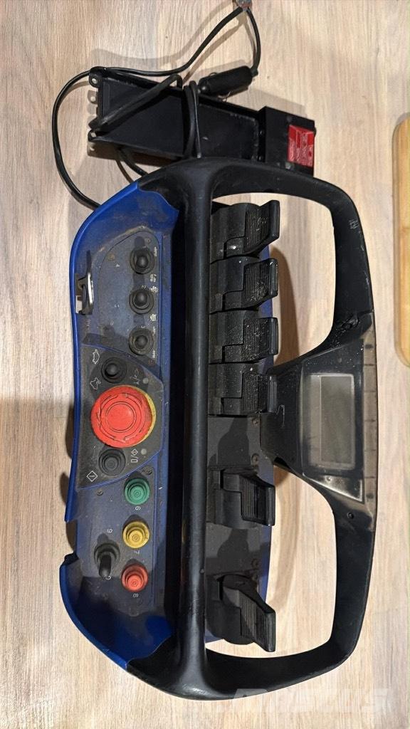 Palfinger PK 32000 Grúas cargadoras