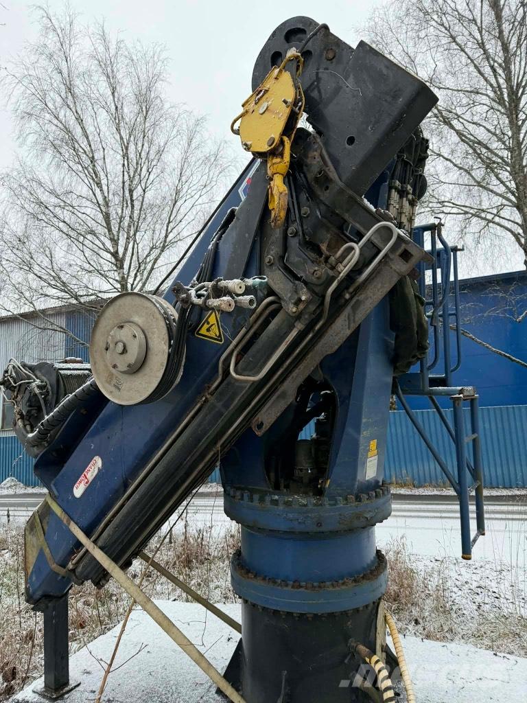 Palfinger PK 32000 Grúas cargadoras