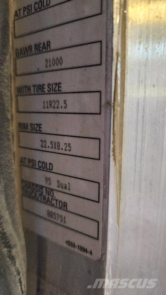 Peterbilt PB335 Camiones cisternas