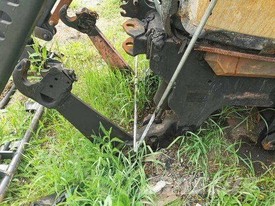 Valtra T 151 WOM Plataformas y cucharones