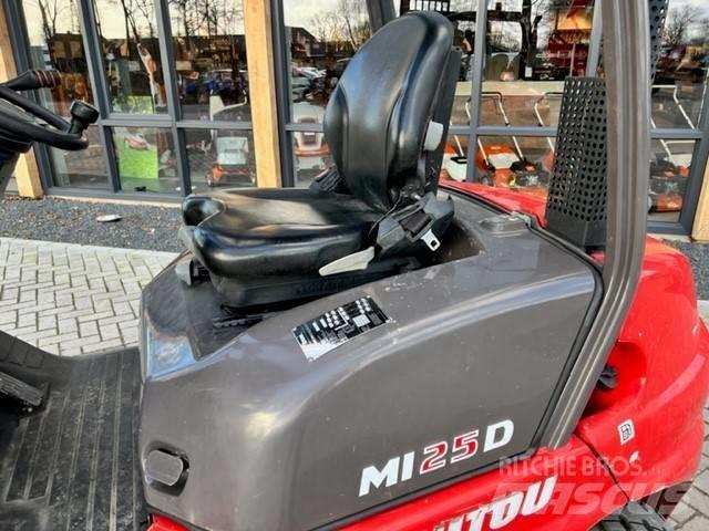 Manitou MI25D Camiones diesel