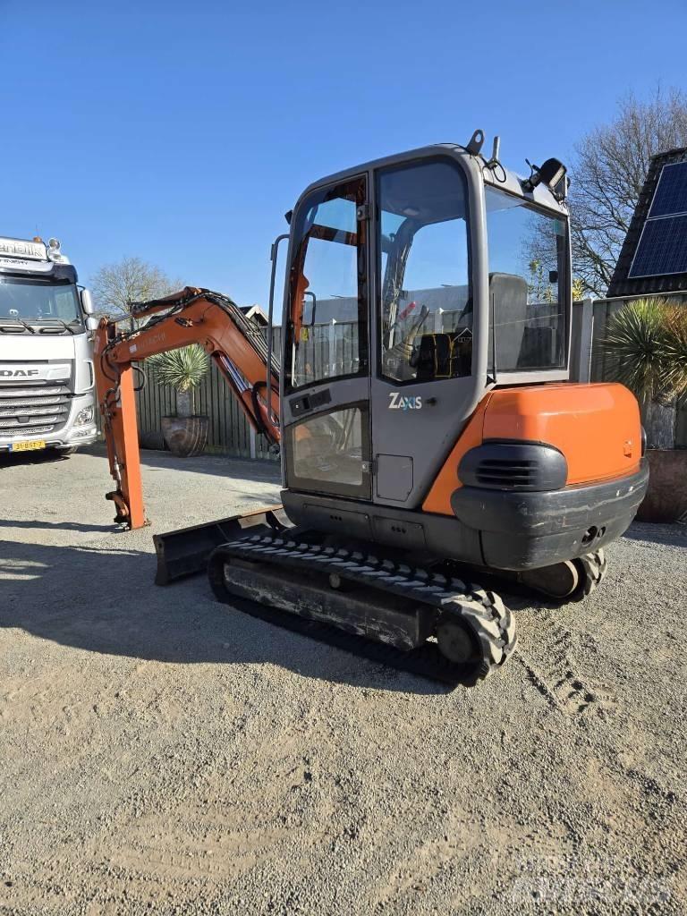 Hitachi ZX 30 Miniexcavadoras