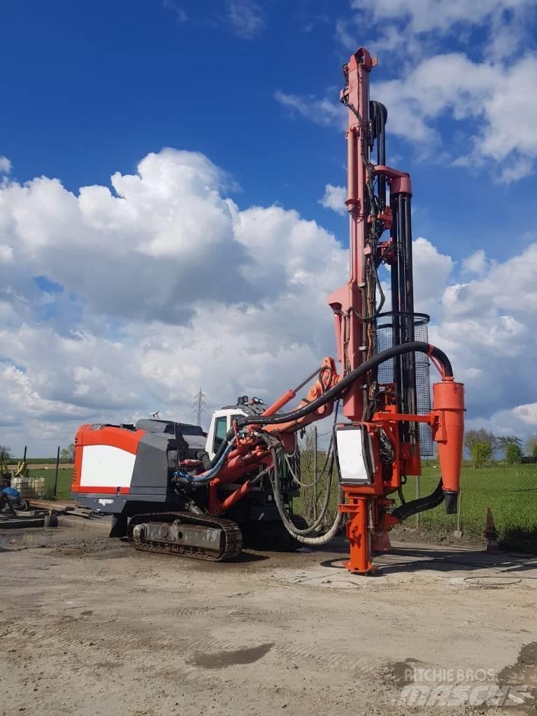 Sandvik DI 550 Perforadora de superficie