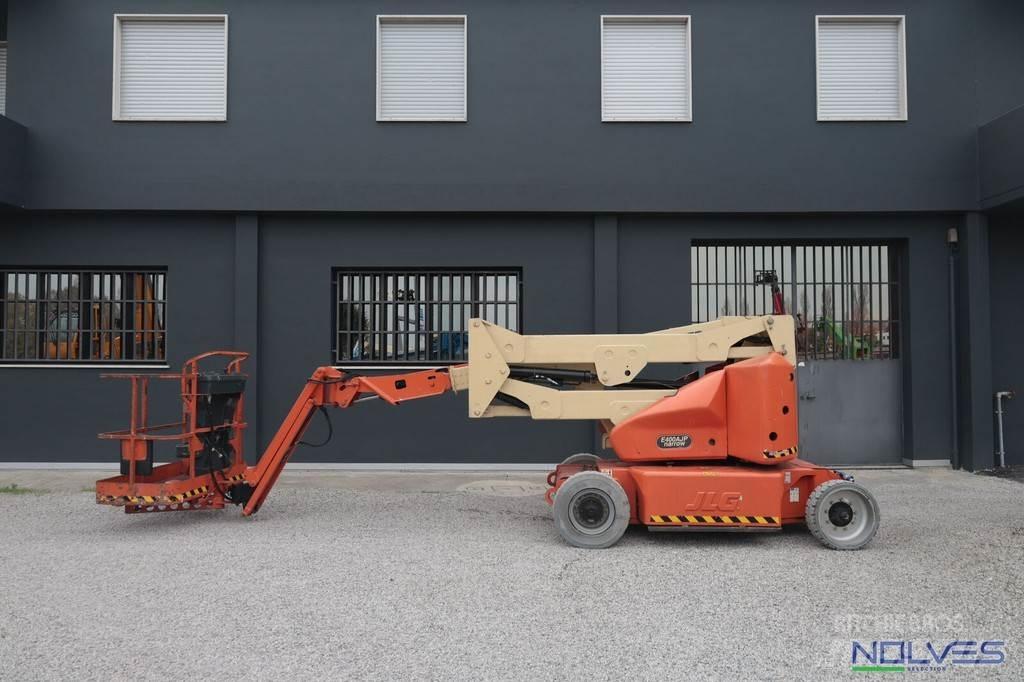 JLG E400AJPN Plataformas con brazo de elevación manual