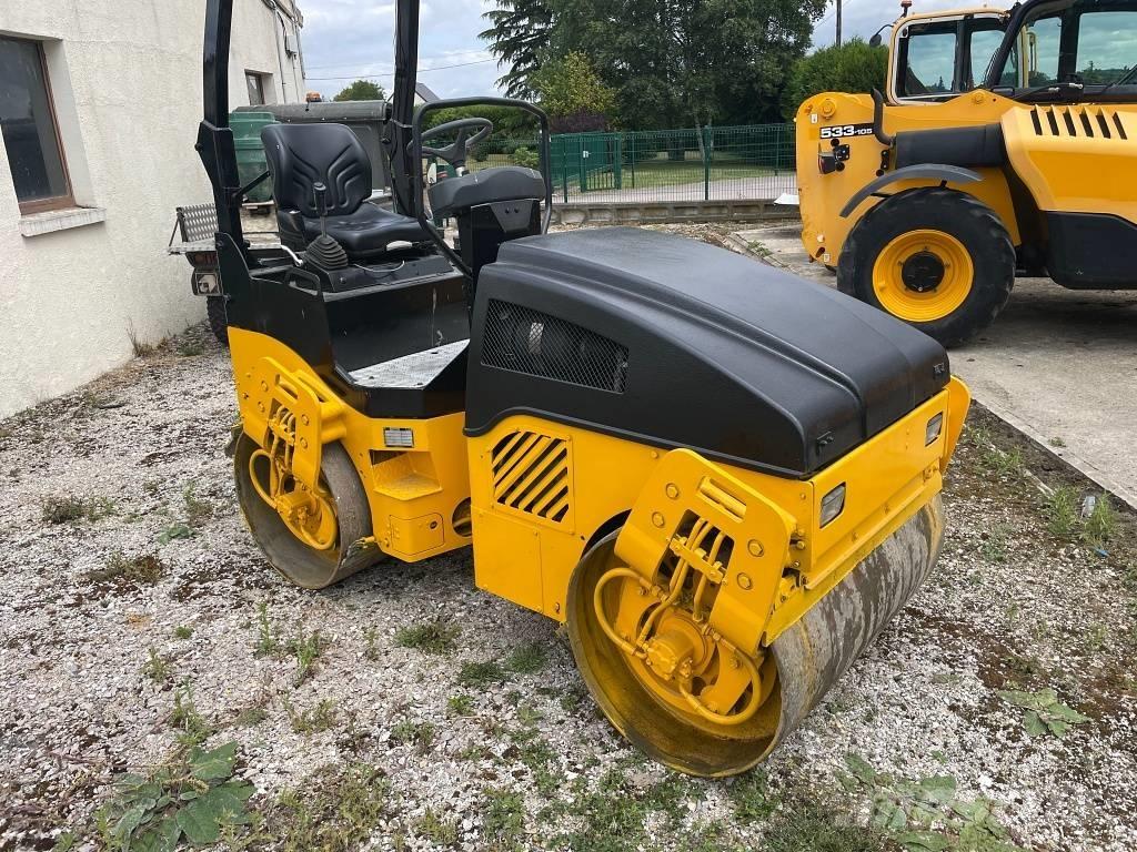 Bomag BW 120 AD-4 Rodillos de doble tambor