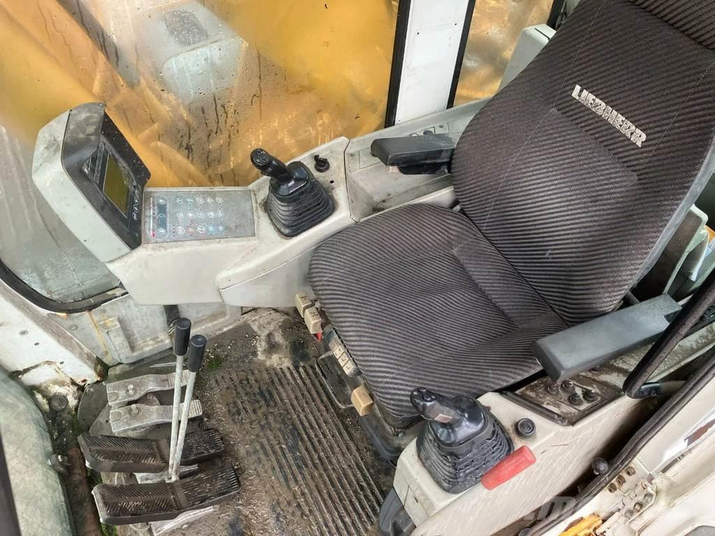 Liebherr 924 Excavadoras sobre orugas