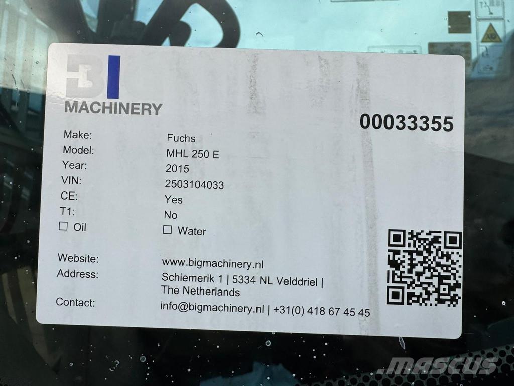 Fuchs MHL 250 Manejadores de residuos industriales